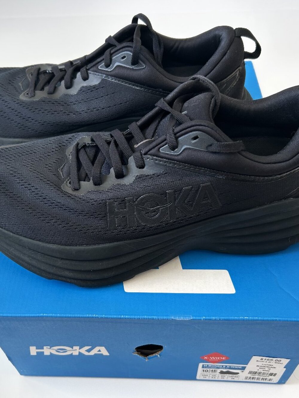 MENS HOKI BONDI 8 RUNNING SHOES SIZE 10 4E (EXTRA-WIDE) BLACK, EXCELLENT COND